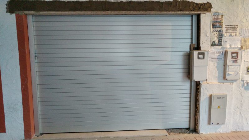 Puertas de garaje seccionales